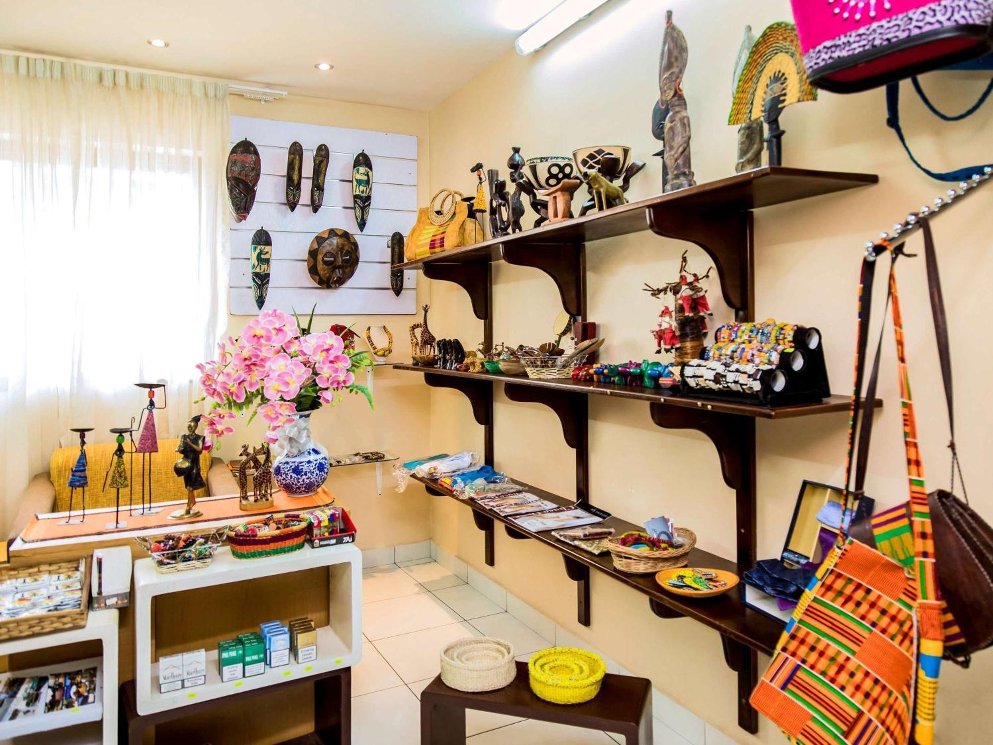 Ibis Styles Accra Airport Hotel Ngoại thất bức ảnh
