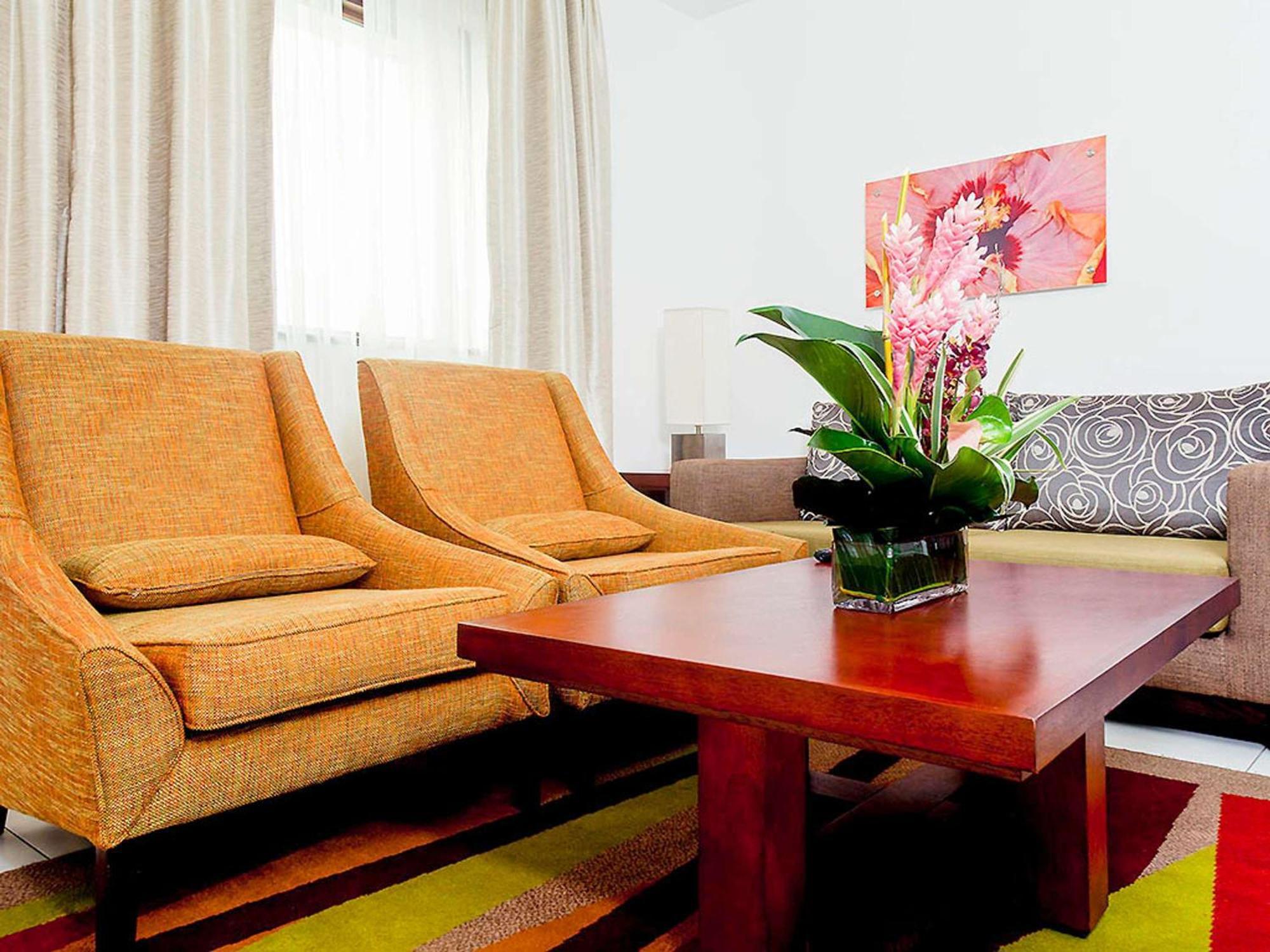 Ibis Styles Accra Airport Hotel Ngoại thất bức ảnh